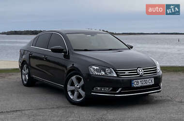 Седан Volkswagen Passat 2011 в Києві