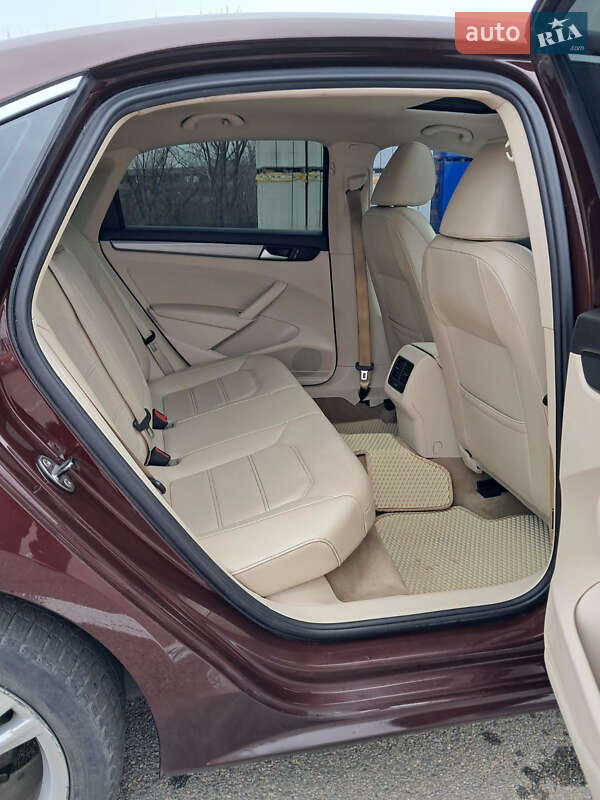 Седан Volkswagen Passat 2014 в Кривом Роге