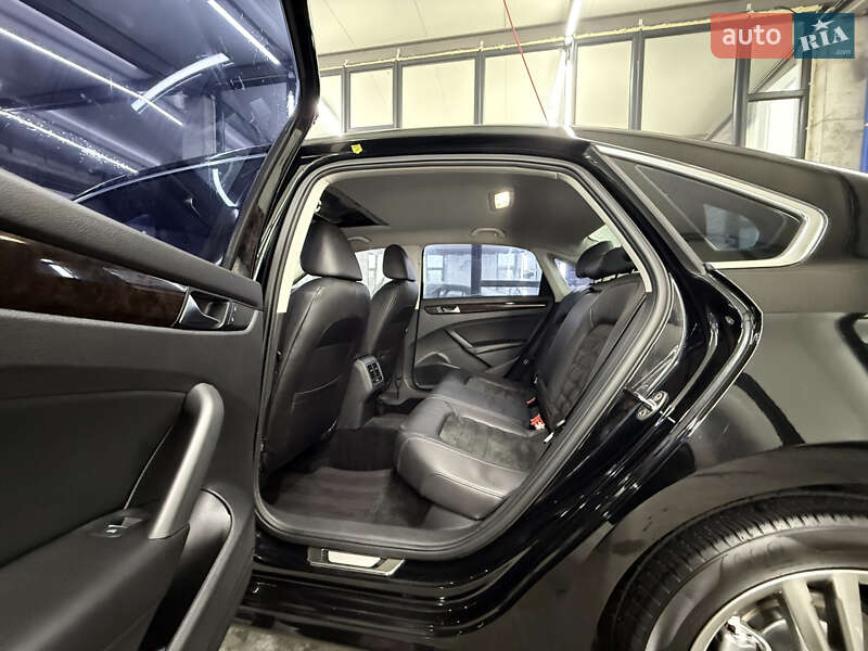 Седан Volkswagen Passat 2015 в Києві фото 12 Седан Volkswagen Passat 2015 в Києві