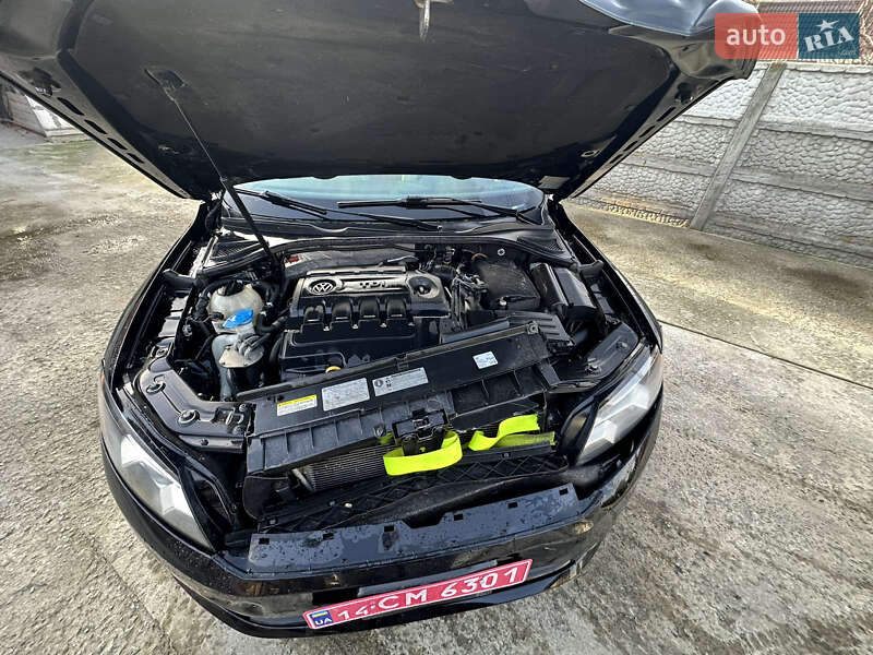 Седан Volkswagen Passat 2014 в Ровно