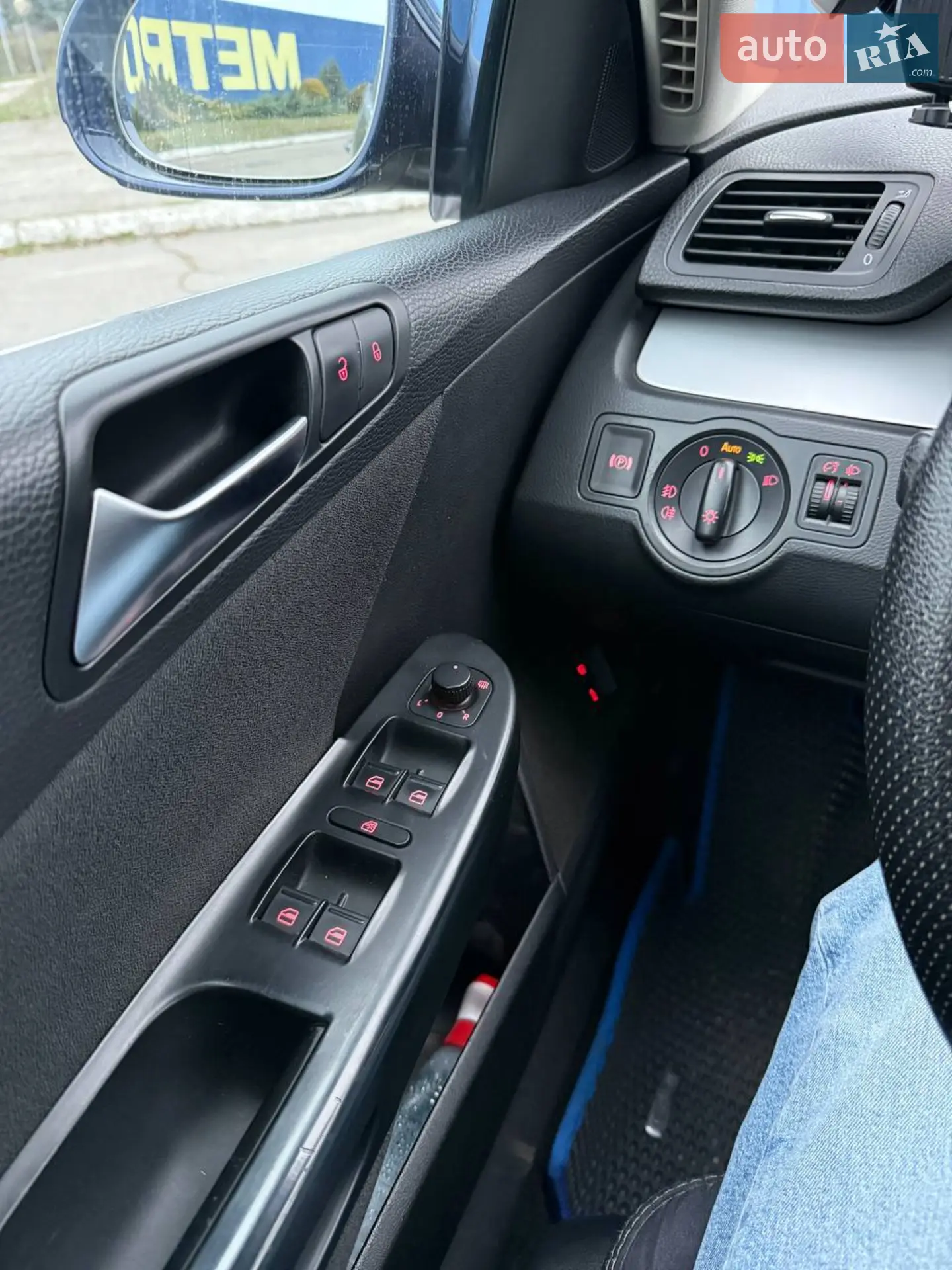 2010 Volkswagen Passat - мініатюра 20
