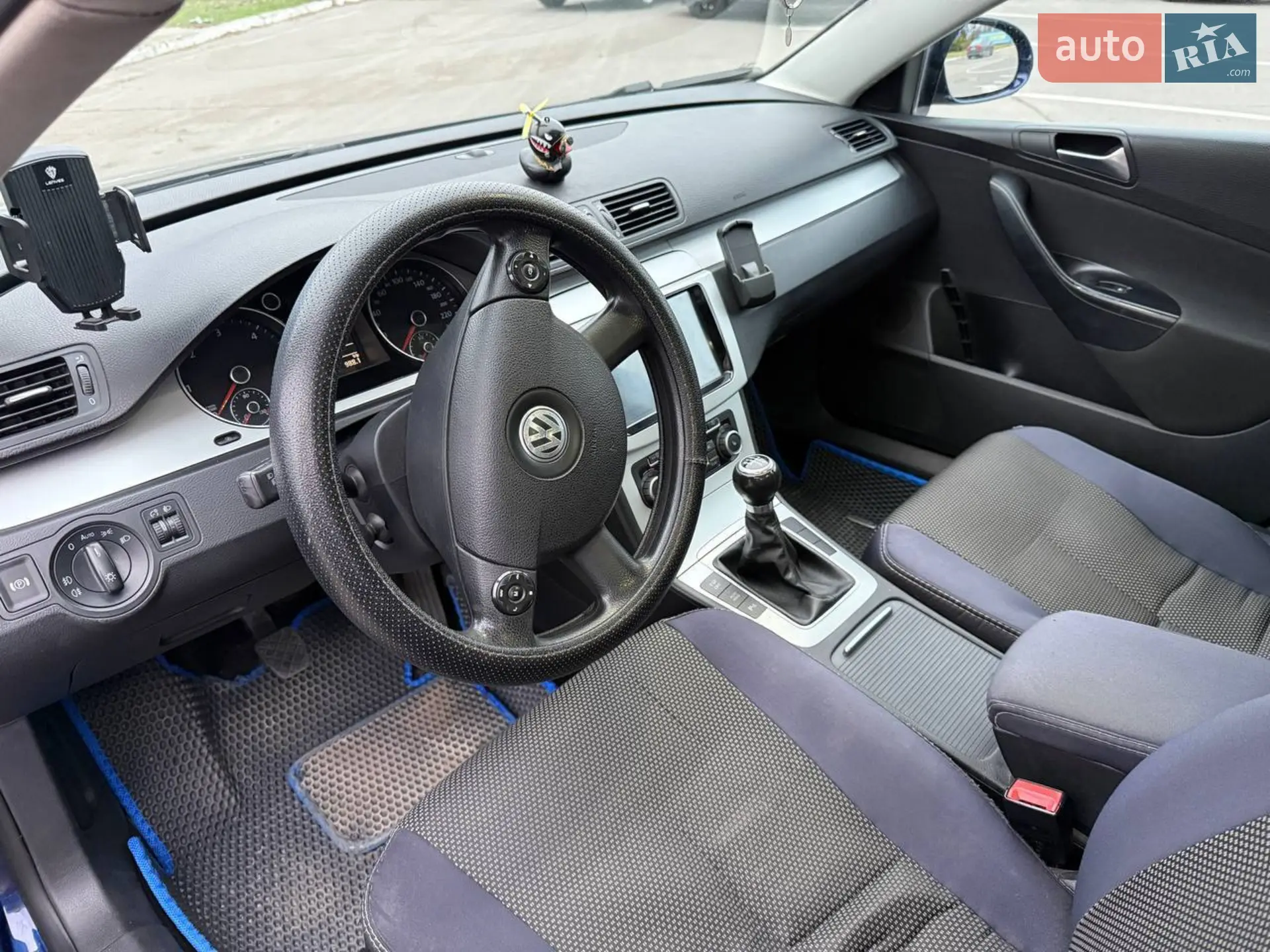 2010 Volkswagen Passat - мініатюра 6