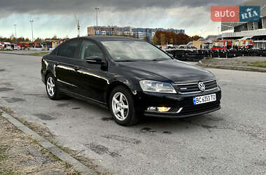 Седан Volkswagen Passat 2011 в Львові