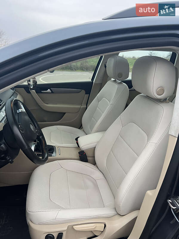 Универсал Volkswagen Passat 2012 в Баре фото 12 Универсал Volkswagen Passat 2012 в Баре