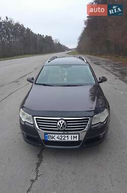 Універсал Volkswagen Passat 2008 в Кореці