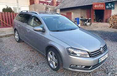 Універсал Volkswagen Passat 2014 в Львові