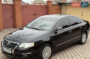 Седан Volkswagen Passat 2005 в Днепре
