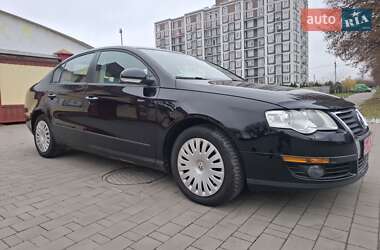 Седан Volkswagen Passat 2006 в Луцьку