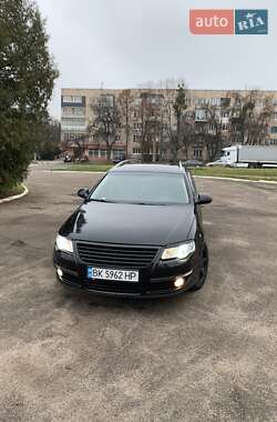 Универсал Volkswagen Passat 2006 в Ровно