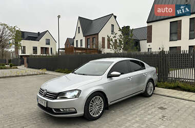 Седан Volkswagen Passat 2012 в Умани
