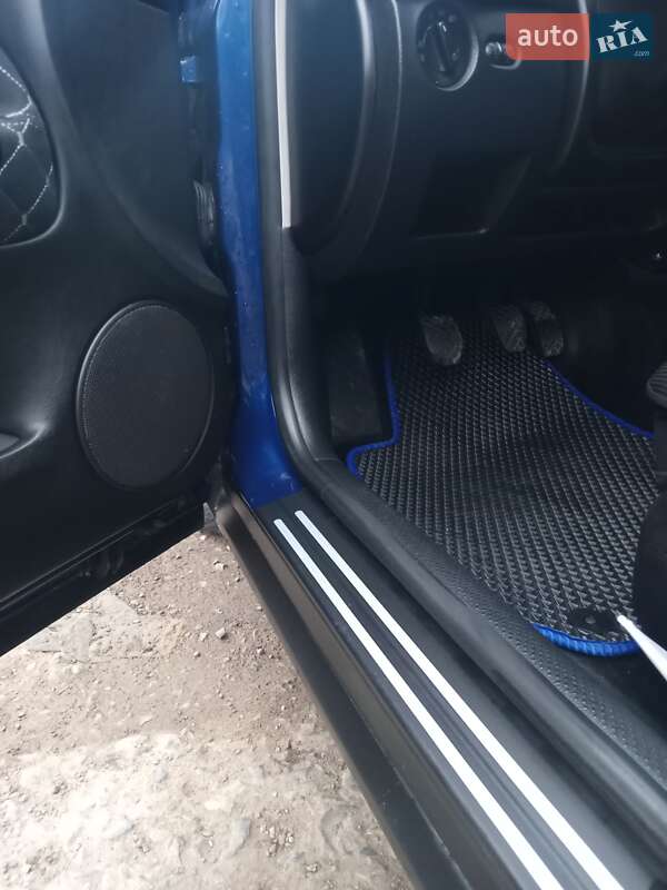 Седан Volkswagen Passat 2001 в Ивано-Франковске фото 13 Седан Volkswagen Passat 2001 в Ивано-Франковске