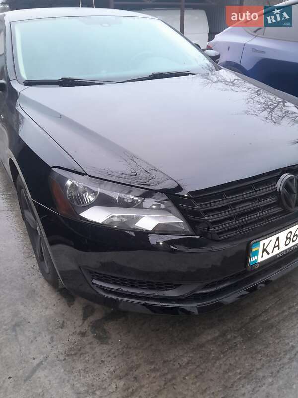 Седан Volkswagen Passat 2013 в Киеве