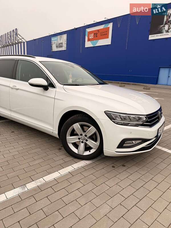 Универсал Volkswagen Passat 2020 в Виннице