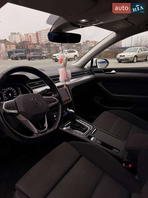 Универсал Volkswagen Passat 2020 в Виннице