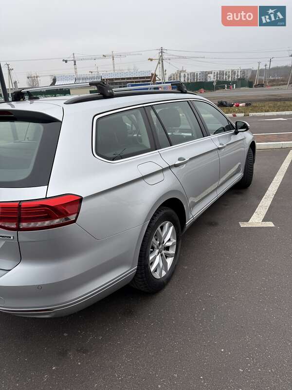 Універсал Volkswagen Passat 2016 в Львові фото 8 Універсал Volkswagen Passat 2016 в Львові