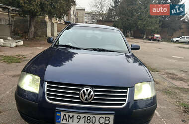 Седан Volkswagen Passat 2000 в Бердичеве