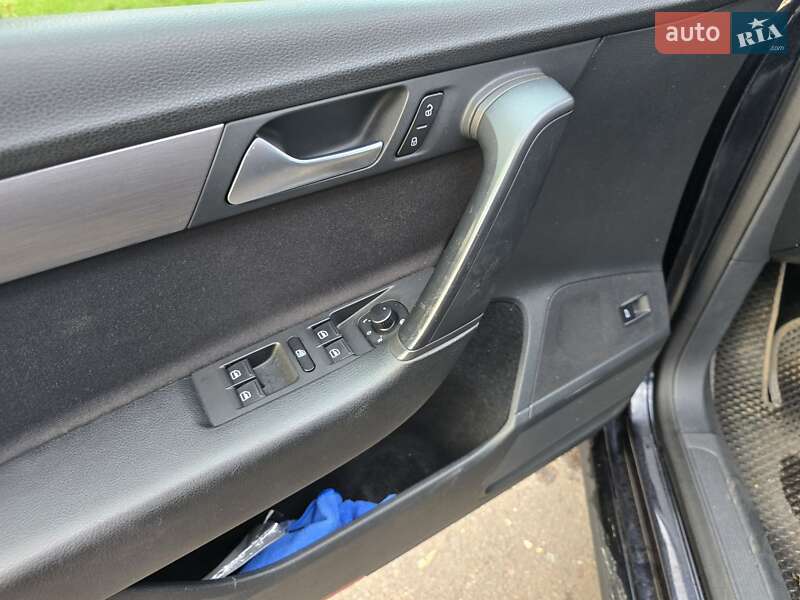 Универсал Volkswagen Passat 2011 в Луцке фото 10 Универсал Volkswagen Passat 2011 в Луцке