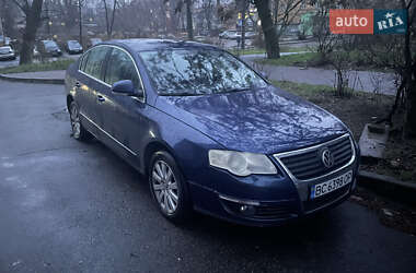 Седан Volkswagen Passat 2008 в Киеве