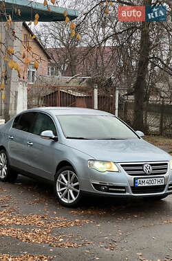 Седан Volkswagen Passat 2009 в Коростене