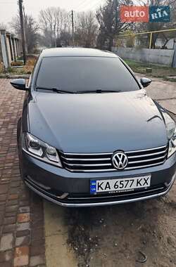 Седан Volkswagen Passat 2013 в Магдалиновке