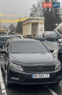 Универсал Volkswagen Passat 2011 в Боярке