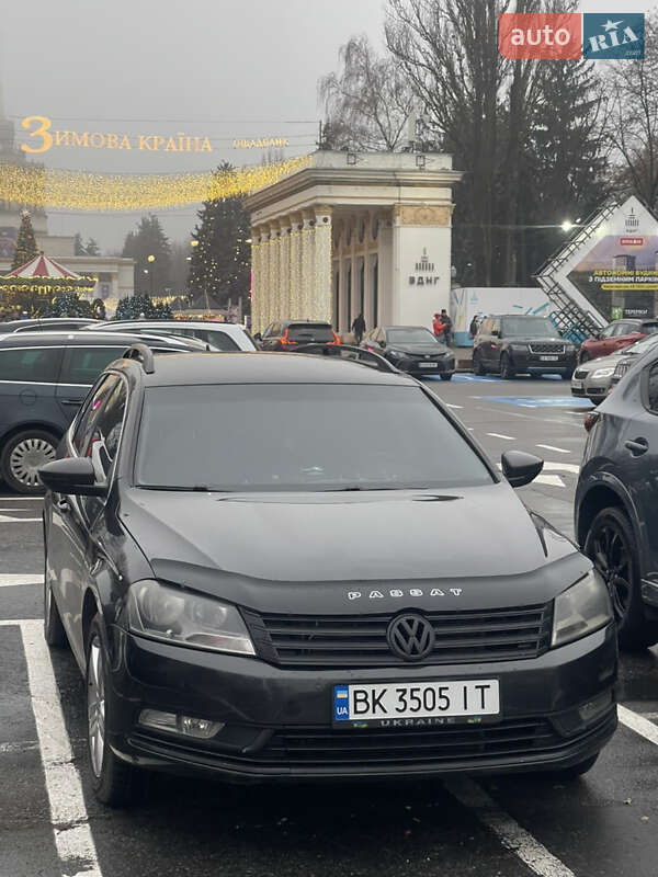 Volkswagen Passat 2011
