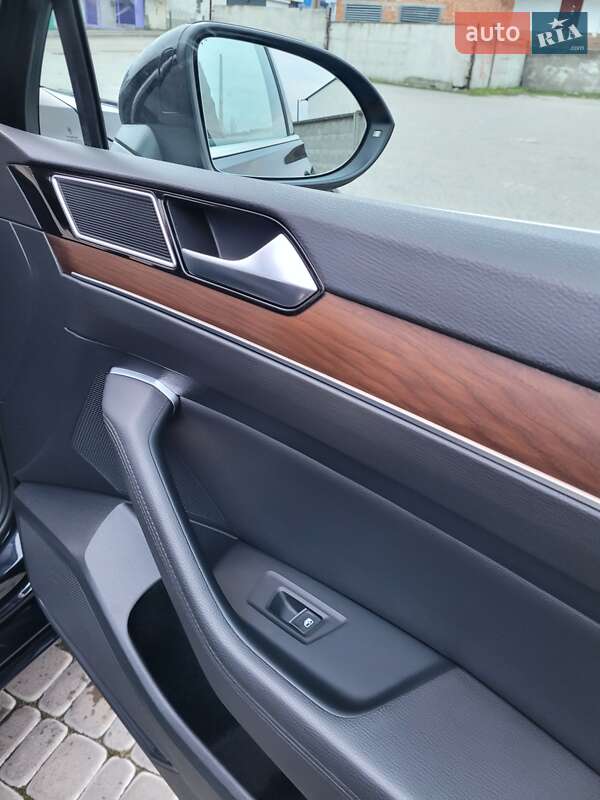 Седан Volkswagen Passat 2017 в Первомайске