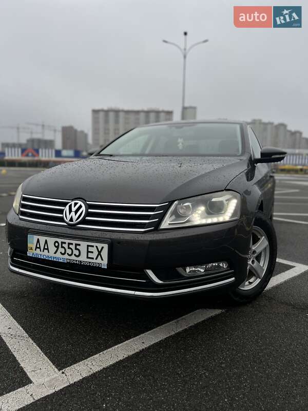 Volkswagen Passat 2011 Volkswagen Passat 2011