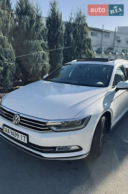 Універсал Volkswagen Passat 2018 в Києві
