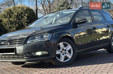 Універсал Volkswagen Passat 2014 в Дніпрі