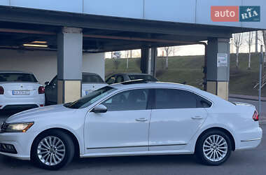 Седан Volkswagen Passat 2017 в Києві