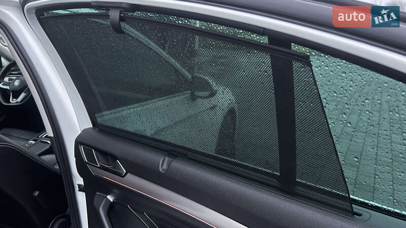 Седан Volkswagen Passat 2019 в Львове