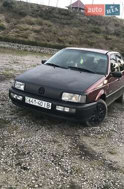 Седан Volkswagen Passat 1991 в Городенке