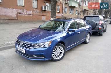 Седан Volkswagen Passat 2015 в Киеве