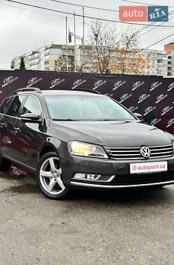 Універсал Volkswagen Passat 2011 в Сумах