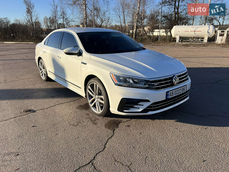 Седан Volkswagen Passat 2016 в Конотопе
