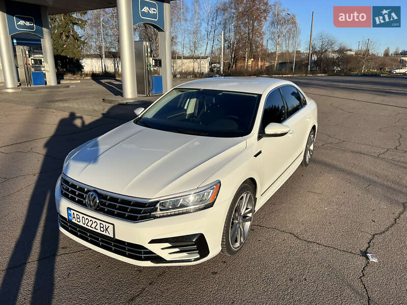 Седан Volkswagen Passat 2016 в Конотопе