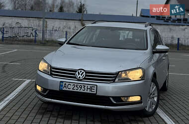 Универсал Volkswagen Passat 2011 в Нововолынске