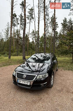 Универсал Volkswagen Passat 2008 в Коростене