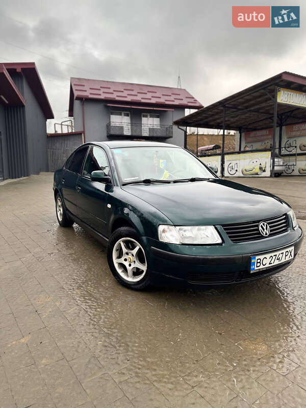 Volkswagen Passat 1998 Volkswagen Passat 1998