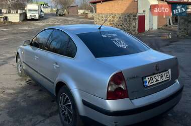 Седан Volkswagen Passat 2001 в Виннице