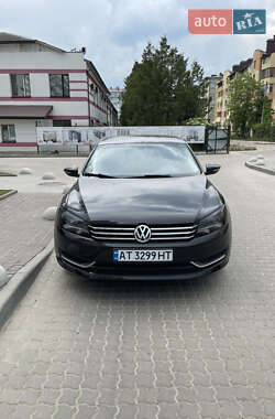Седан Volkswagen Passat 2011 в Ивано-Франковске