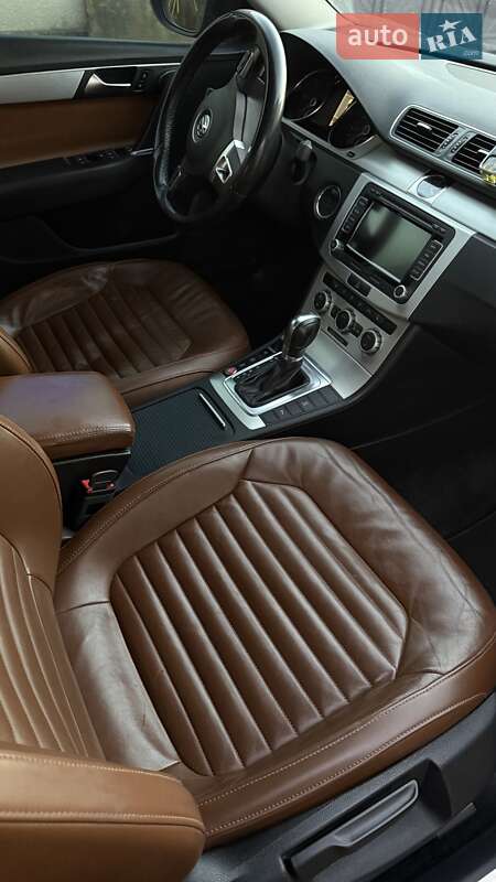 Седан Volkswagen Passat 2012 в Саврани фото 12 Седан Volkswagen Passat 2012 в Саврани