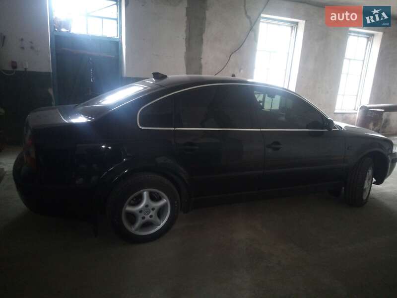Седан Volkswagen Passat 2002 в Хмельницькому