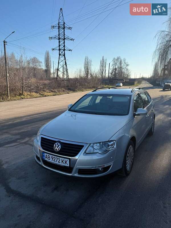 Універсал Volkswagen Passat 2010 в Вінниці