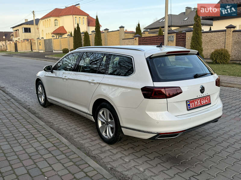 Универсал Volkswagen Passat 2022 в Луцке