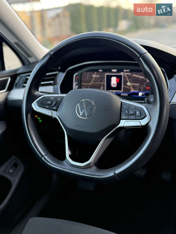 Универсал Volkswagen Passat 2022 в Луцке