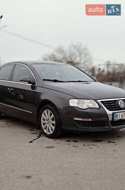 Седан Volkswagen Passat 2010 в Полтаві