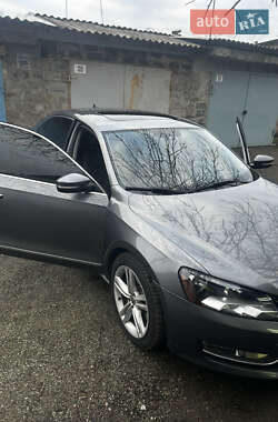 Седан Volkswagen Passat 2015 в Никополе