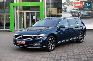 Универсал Volkswagen Passat 2021 в Луцке